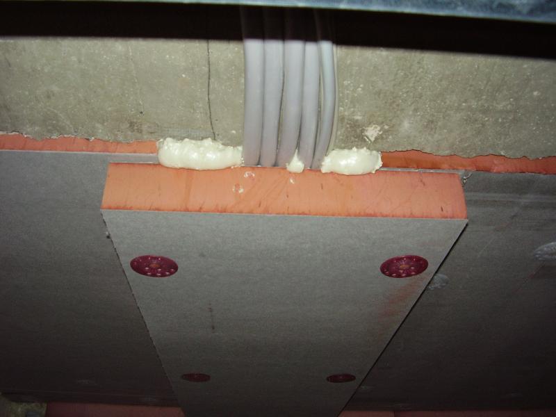 Auflassung für Leitungen