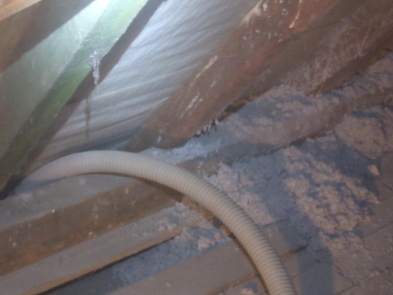 Einblasen von Dämmstoff