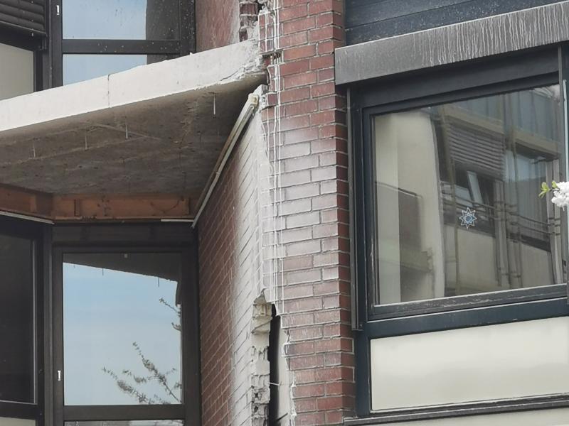 vorhandene Teildämmung (Polystyrol-Platten)