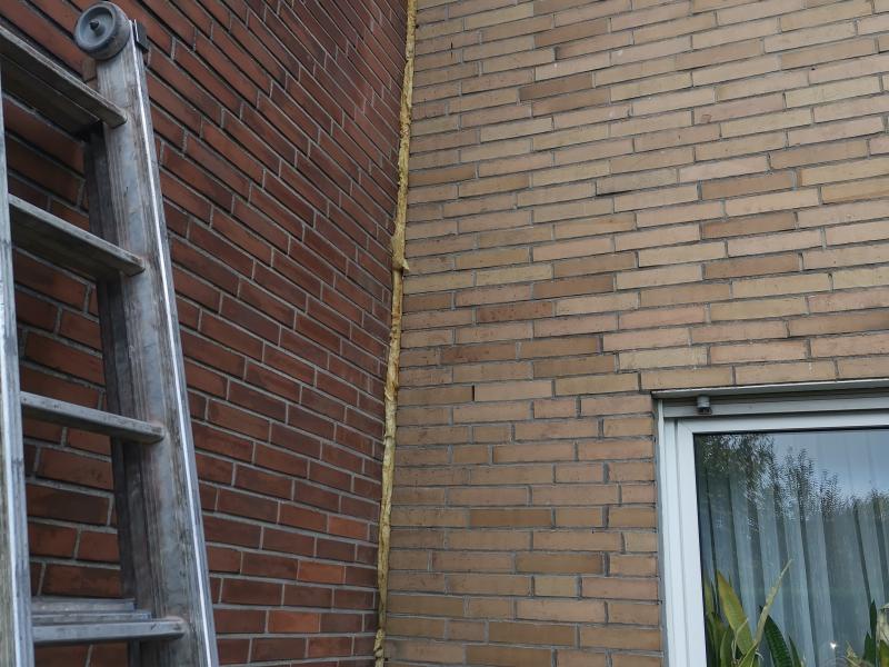 Haustrennwandfuge gedämmt